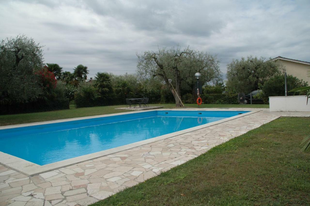 Lovely Villa Elena - Garda Lake バルドリーノ エクステリア 写真
